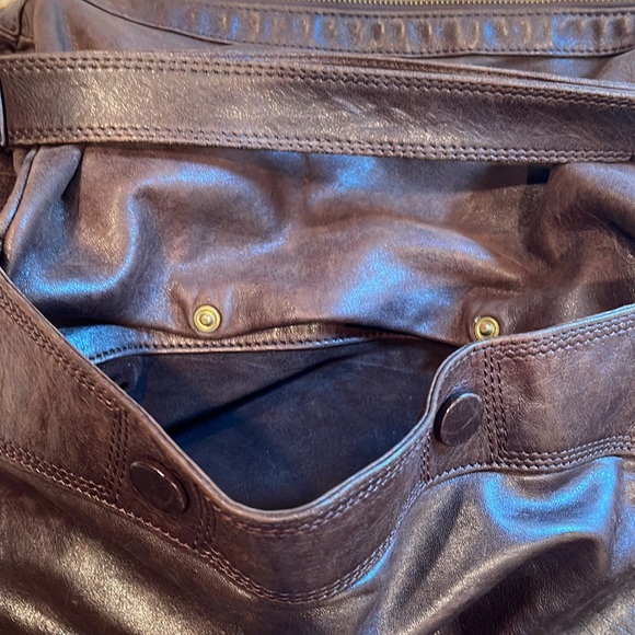 CELINE BROWN THICK SOFT LEATHER SHOULDER BAG - Picture 6 of 12